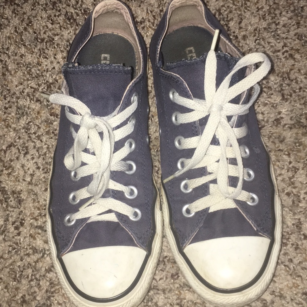 Two tounge all star converse